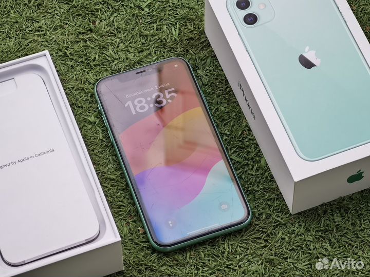 iPhone 11, 64 ГБ
