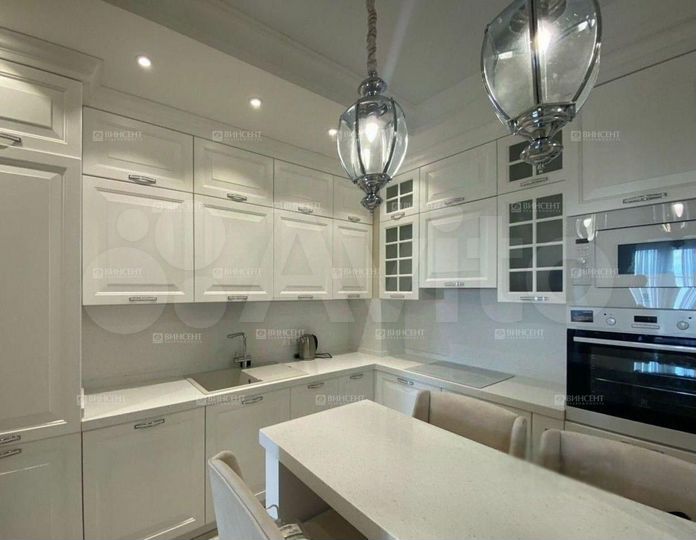 2-к. квартира, 50 м², 10/13 эт.