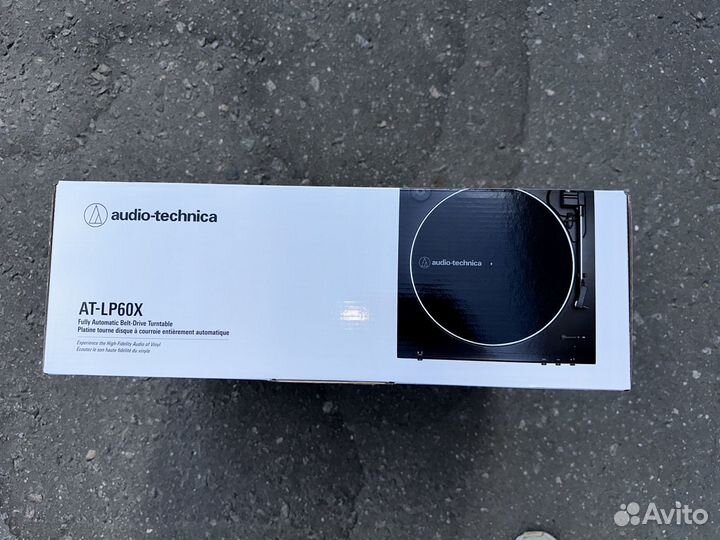 Проигрыватель винила Audio-technica AT-LP60X