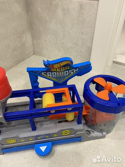Трек автомойка Hot wheels
