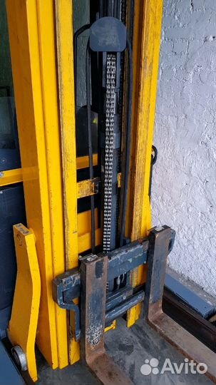 Штабелер (ричтрак) Jungheinrich ETV 114, 2011