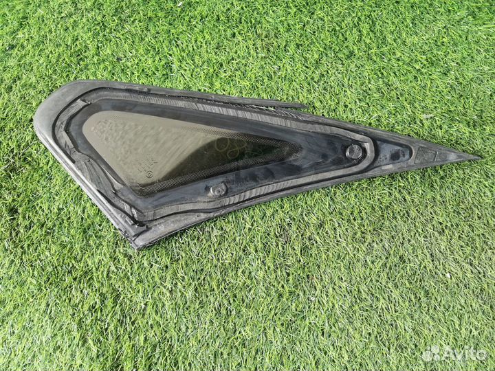 Форточка двери З.П. Volvo S80 I