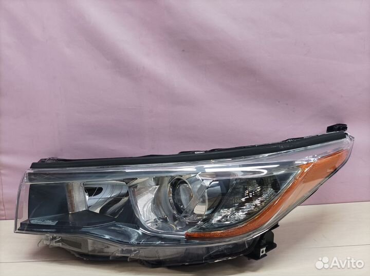 Фара левая Toyota Highlander 3 У50 2013