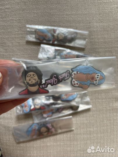 Значки для крокс