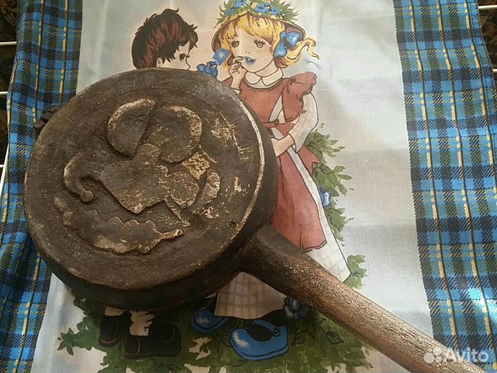 Вафельница грибочки