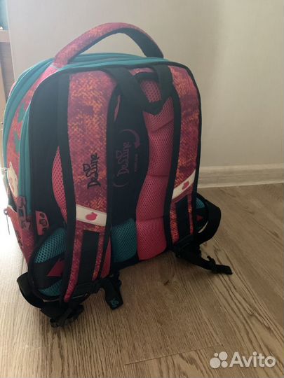 Школьный рюкзак