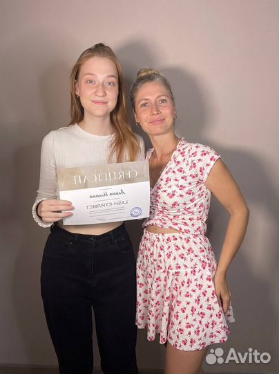 Наращивание ресниц модель