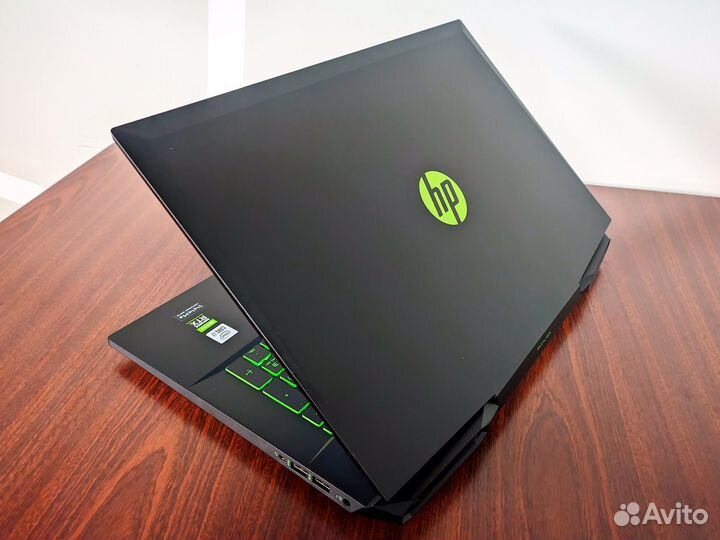 HP Gaming / Core i7 / RTX 2060 / 144 Hz / 17.3