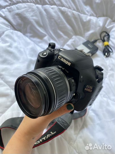 Зеркальный фотоаппарат canon eos 600d kit 18 55