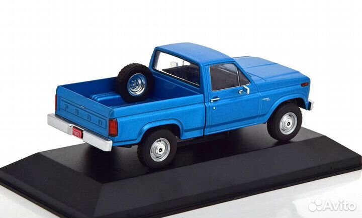 Пикапы 1/43 Ford F-100, Silverado, Toyota Hilux