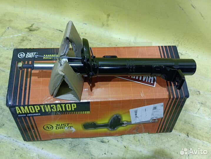 Амортизатор передний левый Ford Fusion