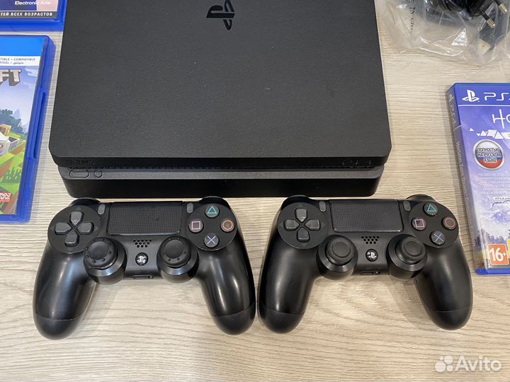 Sony PS4 Slim 2дж 550игр