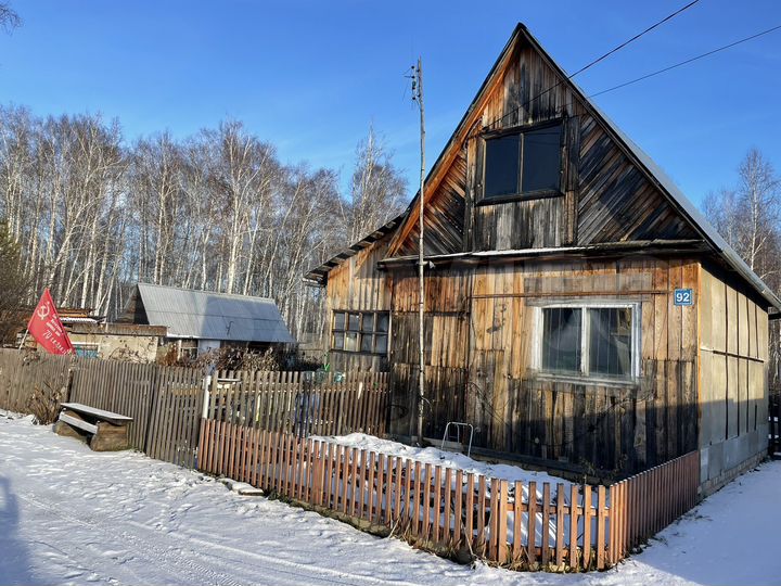 Дача 32 м² на участке 8 сот.