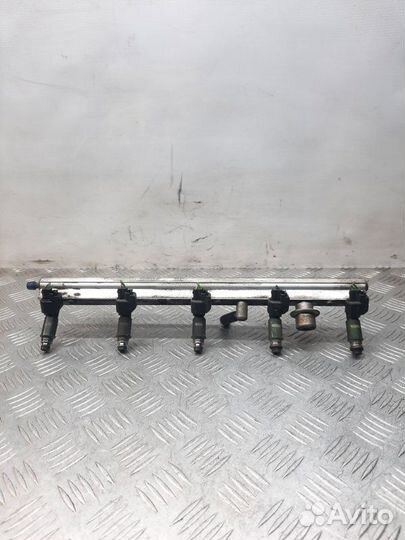 Топливная рампа Volvo S80 2.4 B5244S 2000