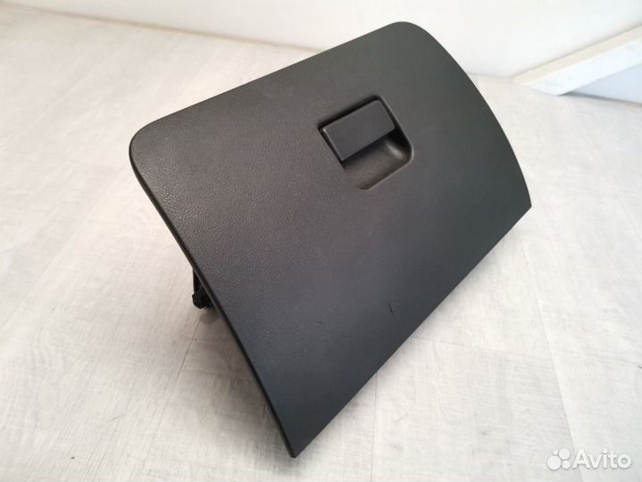 Бардачок правый Geely Emgrand Ec7 1.5 JL4G15D 2013