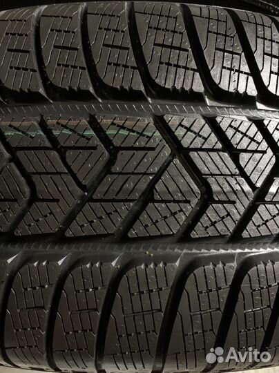 Pirelli Scorpion Winter 255/60 R20 113V