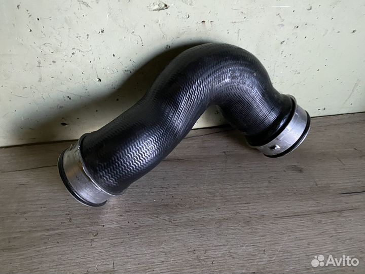 Патрубок интеркулера volkswagen multivan caravelle