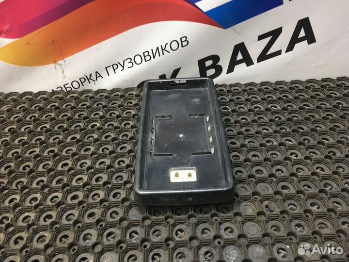 Стекло зеркала заднего вида боковое