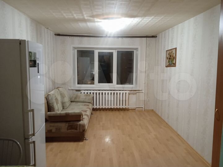 Комната 18 м² в 5-к., 3/5 эт.