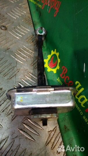 Ограничитель двери Kia Mohave внедорожник 5 дв 3.0