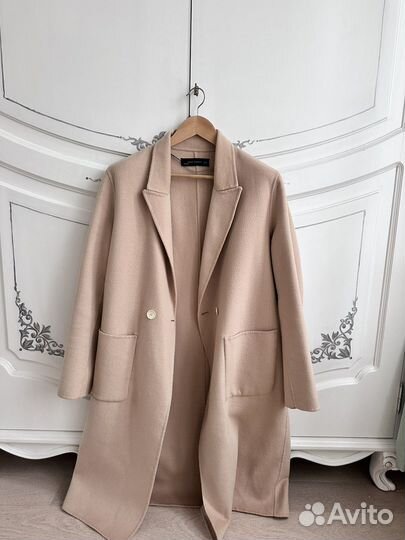 Пальто бежевое zara
