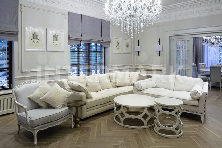 Дом 632 м² на участке 21,2 сот.