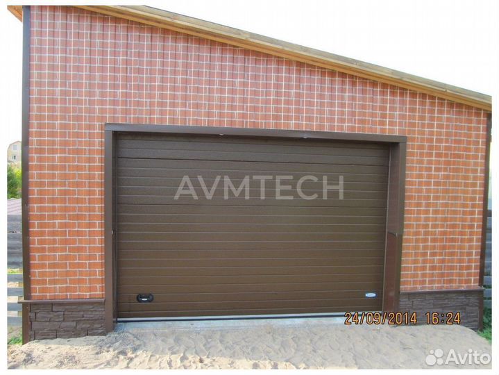 Секционные ворота