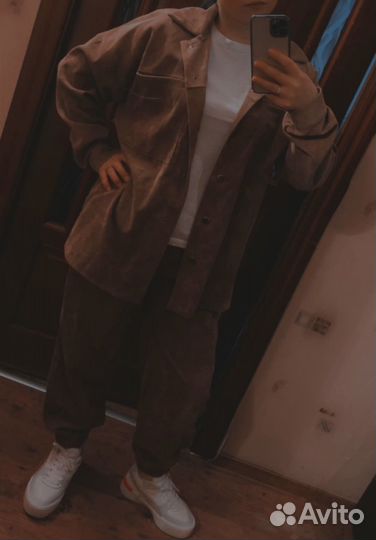 Костюм женский