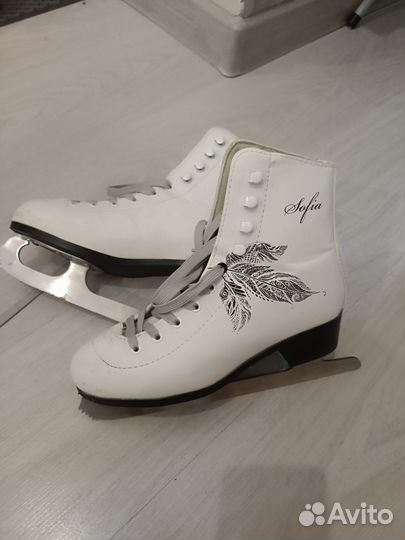 Коньки фигурные