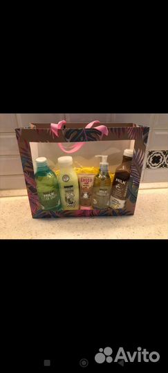 Подарочный набор для женщин на 8 марта косметика