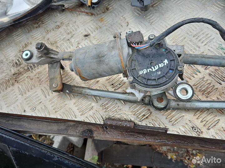 Трапеция дворников Шевроле Каптива С100 с моторчик