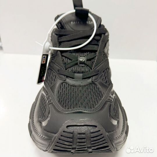 Balenciaga 10XL на руках