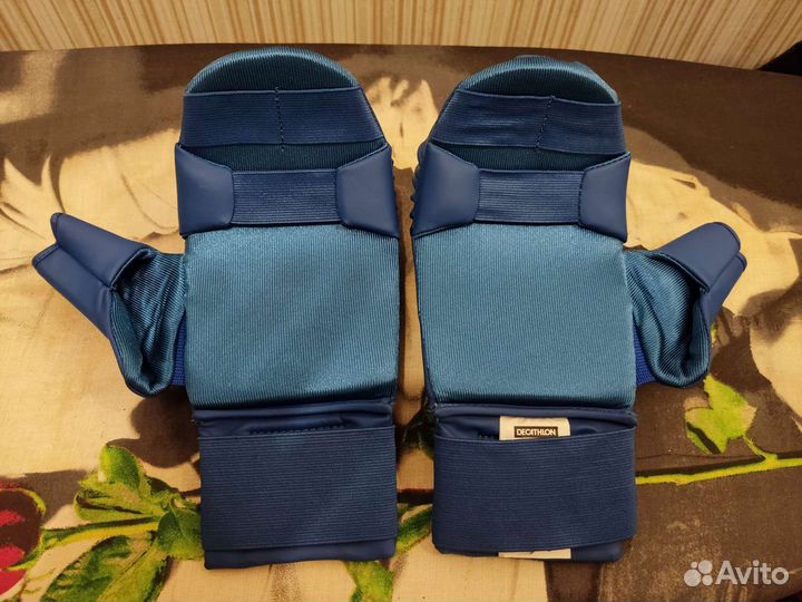 Новые перчатки накладки для каратэ Domyos взрослые