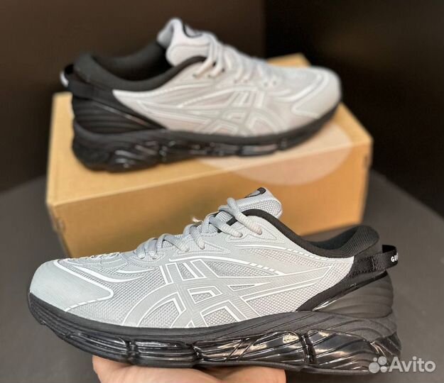 Кроссовки asics