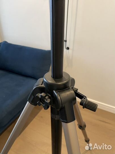 Штатив для фотоаппарата
