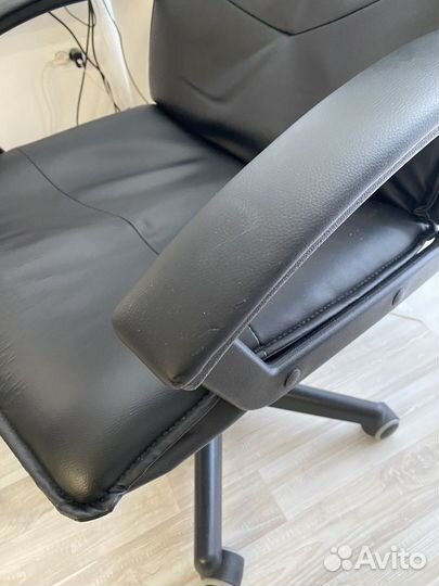 Компьютерное кресло