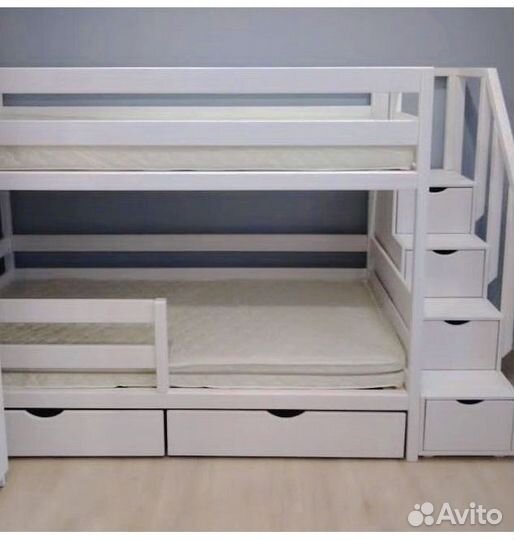 Детская кровать новая с бортиком