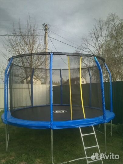 Батут уличный с защитной сеткой