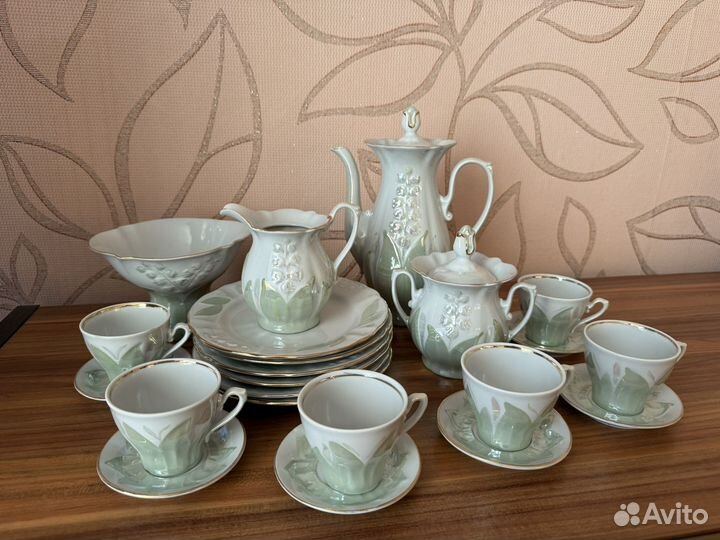 Фарфоровый сервиз