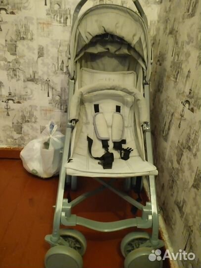 Прогулочная коляска трость