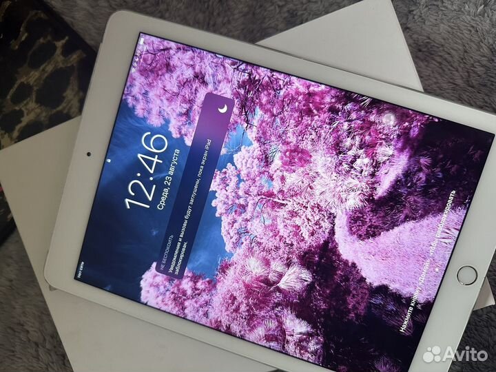 iPad air 2 64gb wifi + cellular