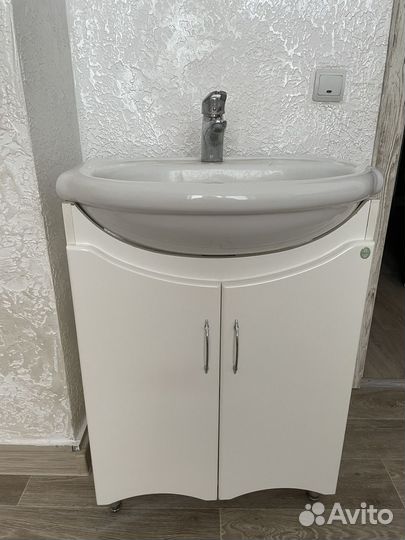 Тумба для ванной с умывальником