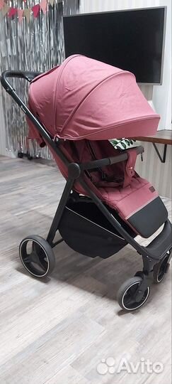 Прогулочная коляска carello bravo