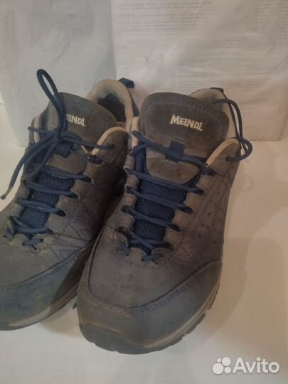 Продам трекинговые ботинки