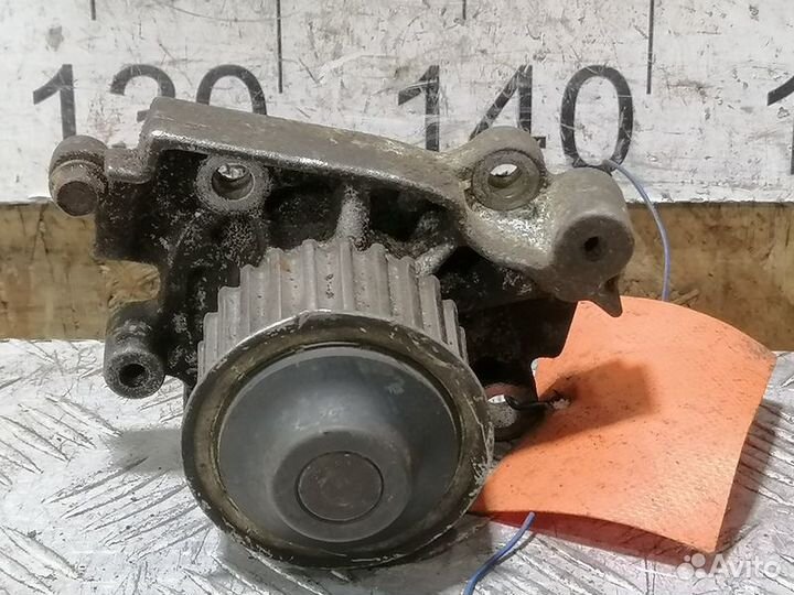 Насос водяной помпа Mitsubishi Legnum EA