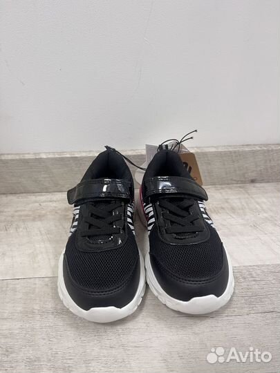 Кроссовки 32 для девочки Jomoto