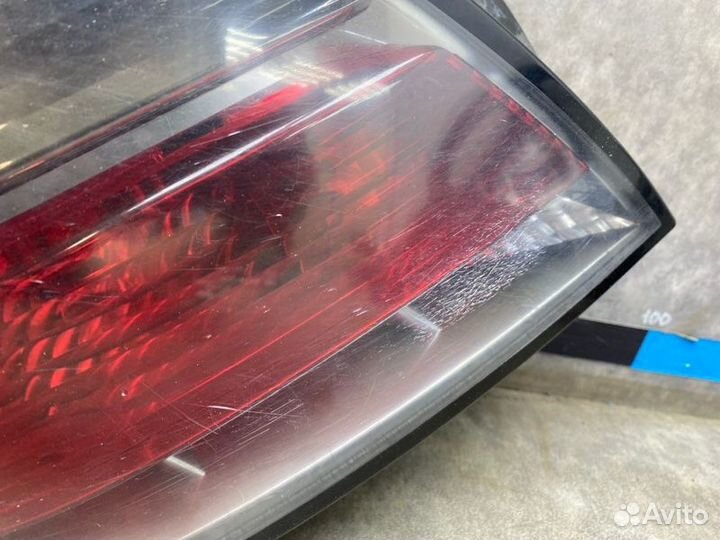 Фонарь задний левый Opel Astra H (3D) 1.6 Z16XER