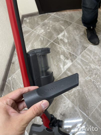 Пылесос ручной Miele smul5 Triflex HX1 Runner Red
