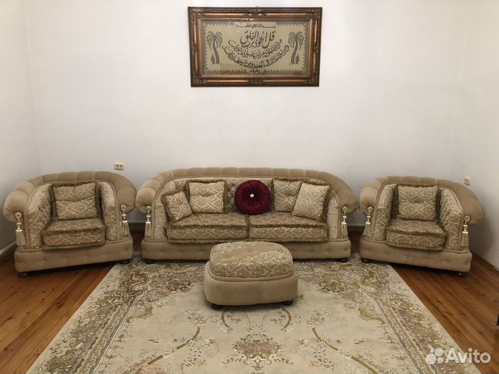 Диван с креслами