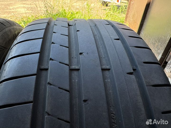 Dunlop Sport Maxx Race 225/45 R18 и 245/40 R18